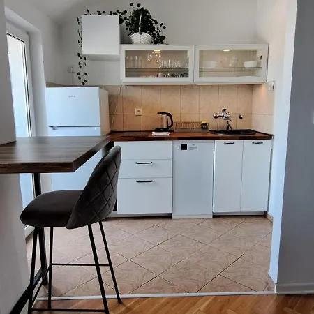 Apartman Lavista Apartment *